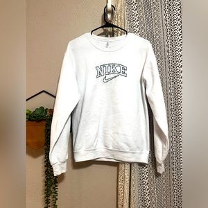 Women’s Nike crewneck